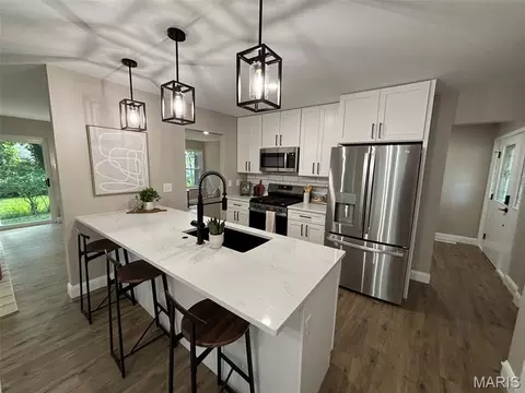 Kitchen - 754 Carman Woods Dr, Manchester, MO 63021 photo 1 of 6