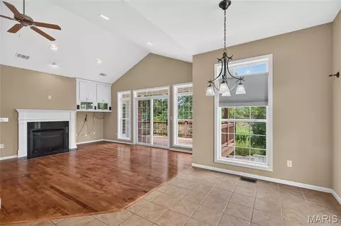 Living - 1635 Yale Ave, Rolla, MO 65401 photo 5 of 9