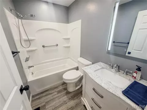 Bath - 601 Cooper Ave, Paris, MO 65275 photo 2 of 2