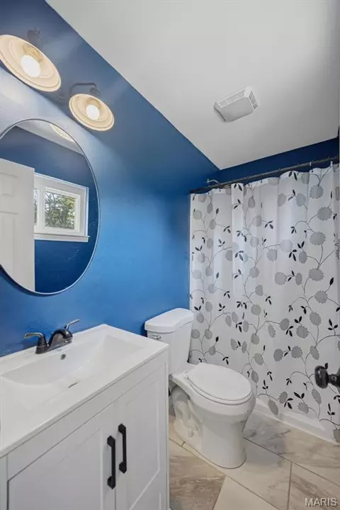 Bath - 1312 Primrose Dr, Arnold, MO 63010 photo 2 of 2