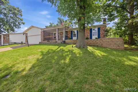 Exterior - 1312 Primrose Dr, Arnold, MO 63010 photo 1 of 7