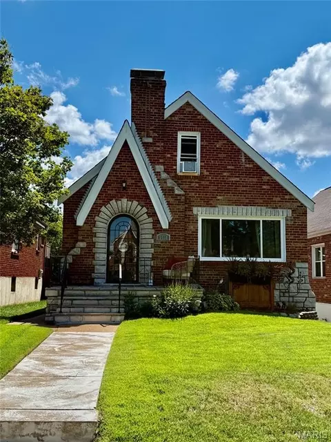 5638 Oleatha Ave, Saint Louis, MO 63139