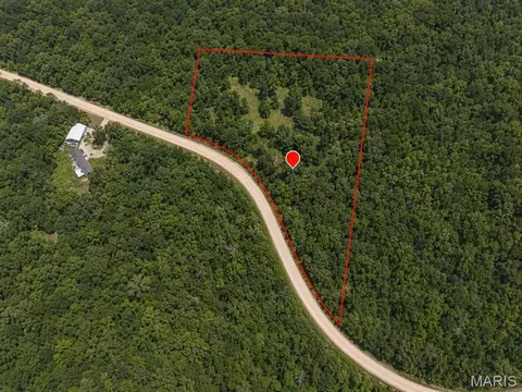 32795 Sagrada Beach Rd, Lincoln, MO 65338