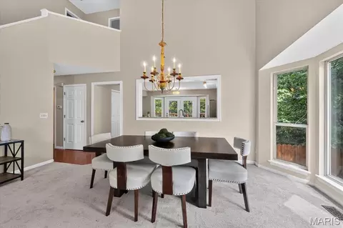 Dining - 1032 Oak Glen Cir, Ballwin, MO 63021 photo 1 of 2