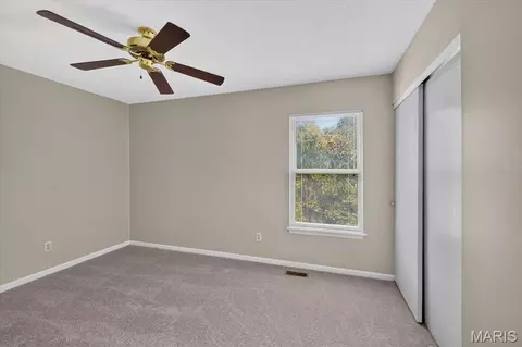 Bedroom - 1032 Oak Glen Cir, Ballwin, MO 63021 photo 7 of 9