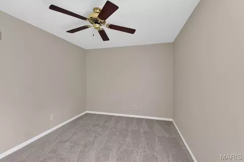 Bedroom - 1032 Oak Glen Cir, Ballwin, MO 63021 photo 8 of 9