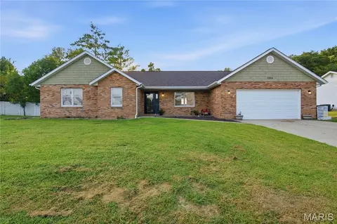 1004 Bradington Ct, Columbia, IL 62236