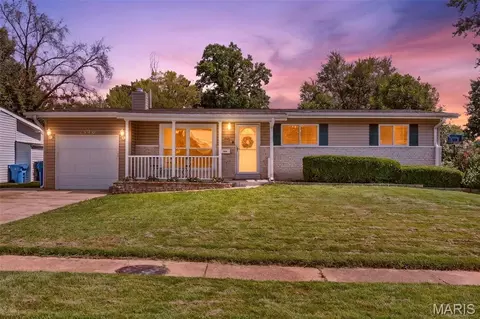 1540 Starling Dr, Florissant, MO 63031