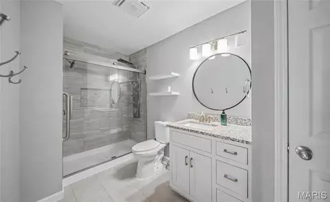 Bath - 821 Cambridge Dr, Rolla, MO 65401 photo 1 of 4