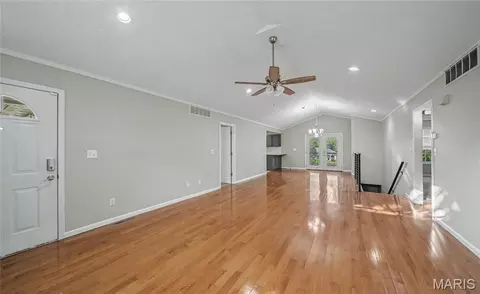 Living - 821 Cambridge Dr, Rolla, MO 65401 photo 1 of 4