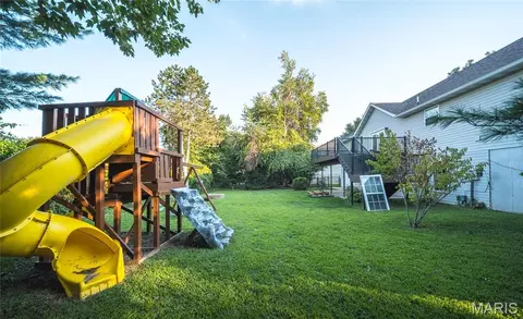 Exterior - 821 Cambridge Dr, Rolla, MO 65401 photo 11 of 13