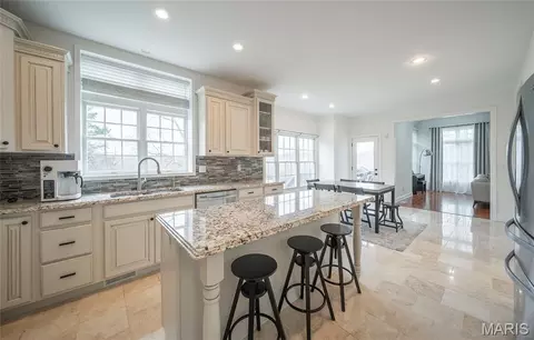 Kitchen - 495 Countryside Dr, Rolla, MO 65401 photo 3 of 4