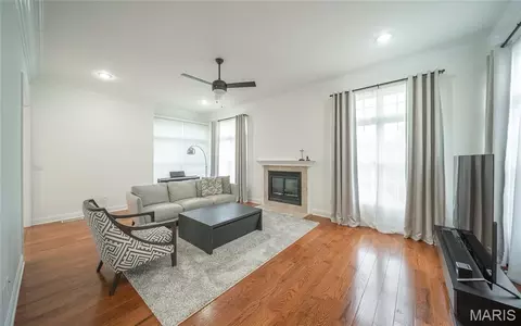 Living - 495 Countryside Dr, Rolla, MO 65401 photo 1 of 3