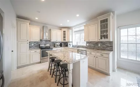 Kitchen - 495 Countryside Dr, Rolla, MO 65401 photo 1 of 4