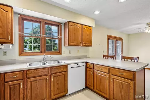 Kitchen - 119 3rd St, Hamel, IL 62046 photo 4 of 5