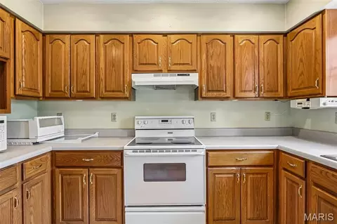 Kitchen - 119 3rd St, Hamel, IL 62046 photo 3 of 5