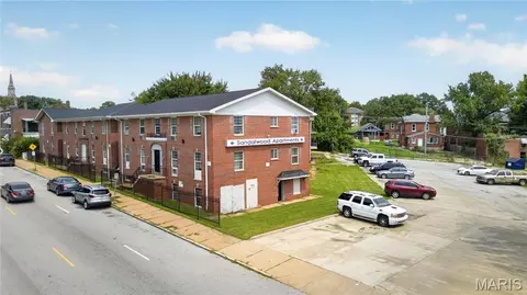 8404 Halls Ferry Rd, Saint Louis, MO 63147