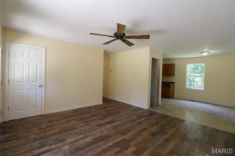 Living - 464 Red Fox Dr, Bourbon, MO 65441 photo 2 of 2