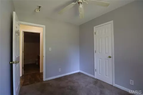 Bedroom - 464 Red Fox Dr, Bourbon, MO 65441 photo 7 of 10