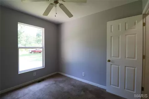 Bedroom - 464 Red Fox Dr, Bourbon, MO 65441 photo 10 of 10
