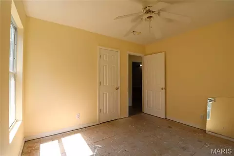 Bedroom - 464 Red Fox Dr, Bourbon, MO 65441 photo 6 of 10
