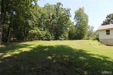 Exterior - 464 Red Fox Dr, Bourbon, MO 65441 photo 5 of 9