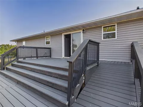 Exterior - 14328 Torpedo Dr, Saint Robert, MO 65584 photo 4 of 12