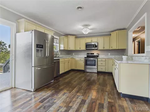 Kitchen - 14328 Torpedo Dr, Saint Robert, MO 65584 photo 1 of 4
