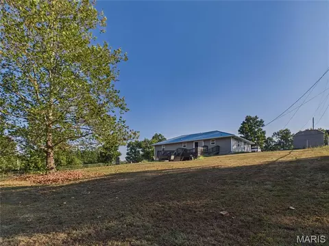 Exterior - 14328 Torpedo Dr, Saint Robert, MO 65584 photo 10 of 12