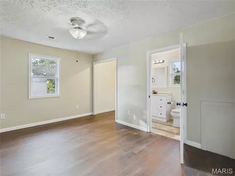 Bedroom - 14328 Torpedo Dr, Saint Robert, MO 65584 photo 1 of 7