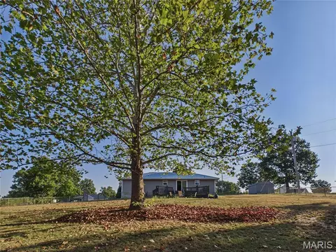 Exterior - 14328 Torpedo Dr, Saint Robert, MO 65584 photo 9 of 12