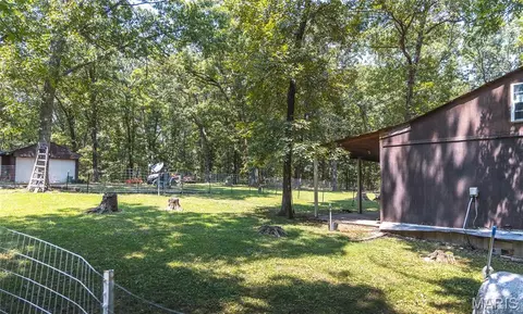 Exterior - 4347 Licklider Rd, Cuba, MO 65453 photo 3 of 7