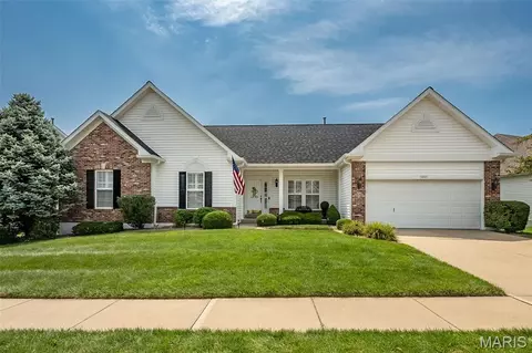 15263 Brightfield Manor Dr, Chesterfield, MO 63017
