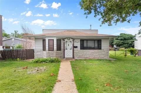 4970 Quincy St, Saint Louis, MO 63109