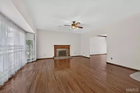Living - 1903 Larimer Trl, Wildwood, MO 63011 photo 6 of 9