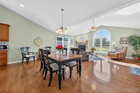 Dining - 604 Judges Way, Troy, MO 63379 photo 4 of 5