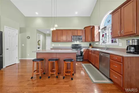 Kitchen - 604 Judges Way, Troy, MO 63379 photo 3 of 6