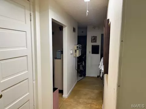 Entry Way - 900 Cedar St, Bismarck, MO 63624 photo 1 of 1