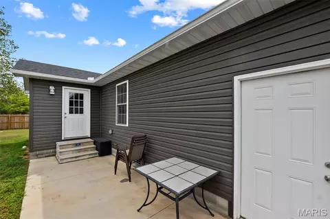 Exterior - 70 Kyle Dr, Benton, MO 63736 photo 8 of 11