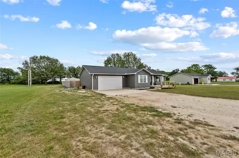Exterior - 70 Kyle Dr, Benton, MO 63736 photo 3 of 11
