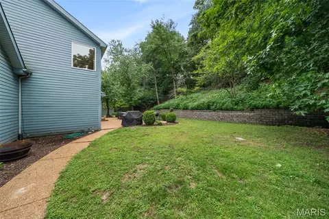 Exterior - 507 Prospector Ridge Dr, Ballwin, MO 63011 photo 8 of 11