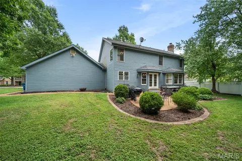 Exterior - 507 Prospector Ridge Dr, Ballwin, MO 63011 photo 5 of 11