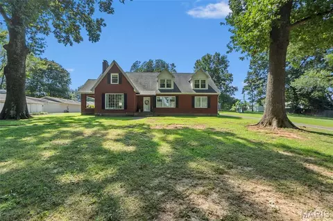 811 E Rodney Dr, Cape Girardeau, MO 63701