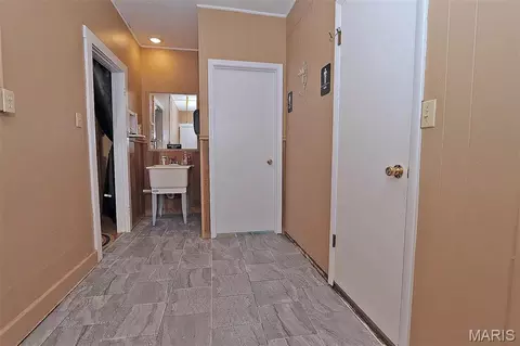 Entry Way - 271 Shawneetown Rd, Jackson, MO 63755 photo 1 of 1