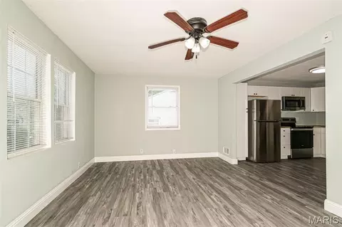 Living - 920 Maupin St, Saint Clair, MO 63077 photo 1 of 3