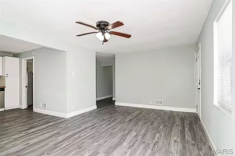 Living - 920 Maupin St, Saint Clair, MO 63077 photo 3 of 3