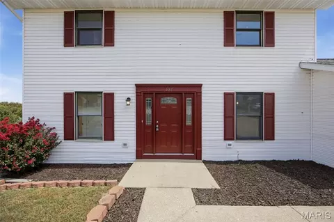Exterior - 107 Meadow Ln, Saint Robert, MO 65584 photo 4 of 11