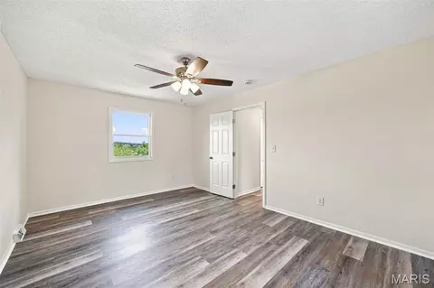 Bedroom - 107 Meadow Ln, Saint Robert, MO 65584 photo 4 of 4