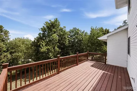 Exterior - 107 Meadow Ln, Saint Robert, MO 65584 photo 8 of 11