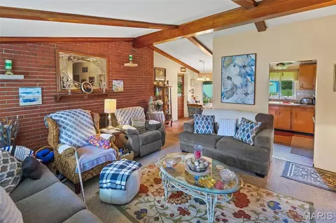 Living - 5009 Staten Dr, Godfrey, IL 62035 photo 2 of 3